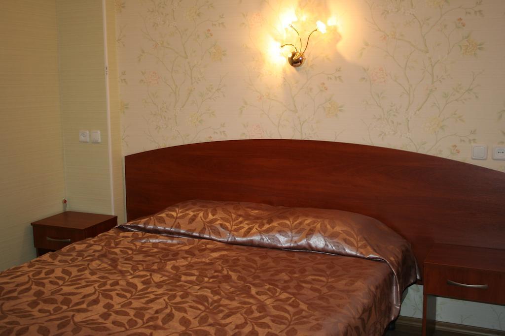 Hotel Aleksandria Kharkiv Chambre photo